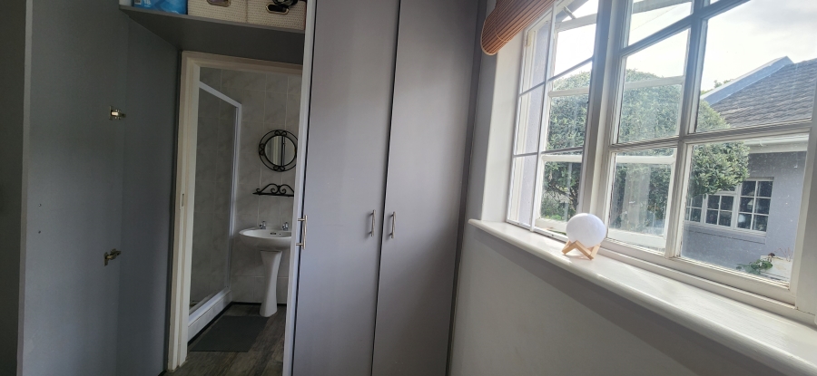 To Let 2 Bedroom Property for Rent in Tokai Western Cape